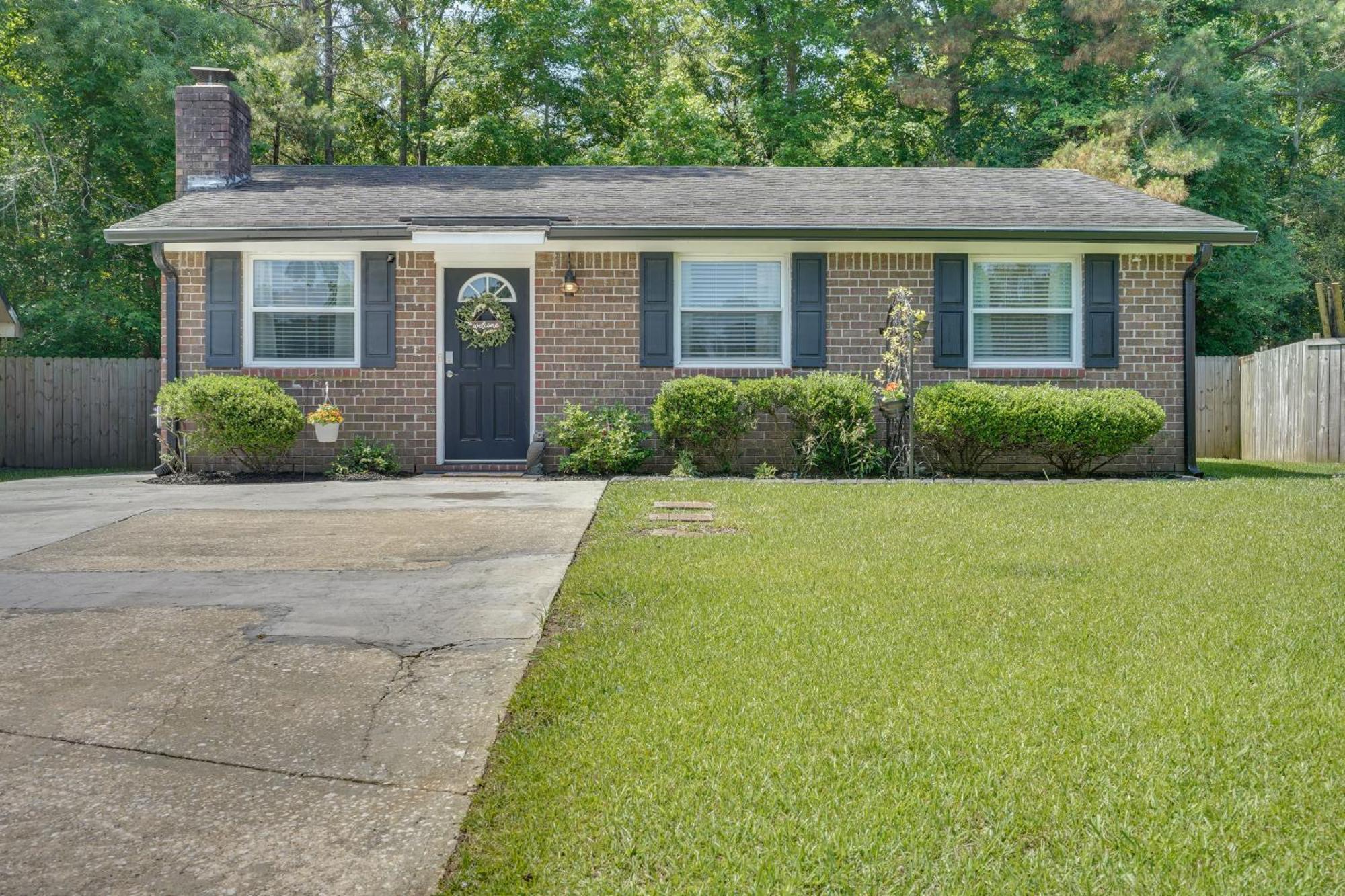 Cozy Goose Creek Escape With Patio And Grill Βίλα Εξωτερικό φωτογραφία
