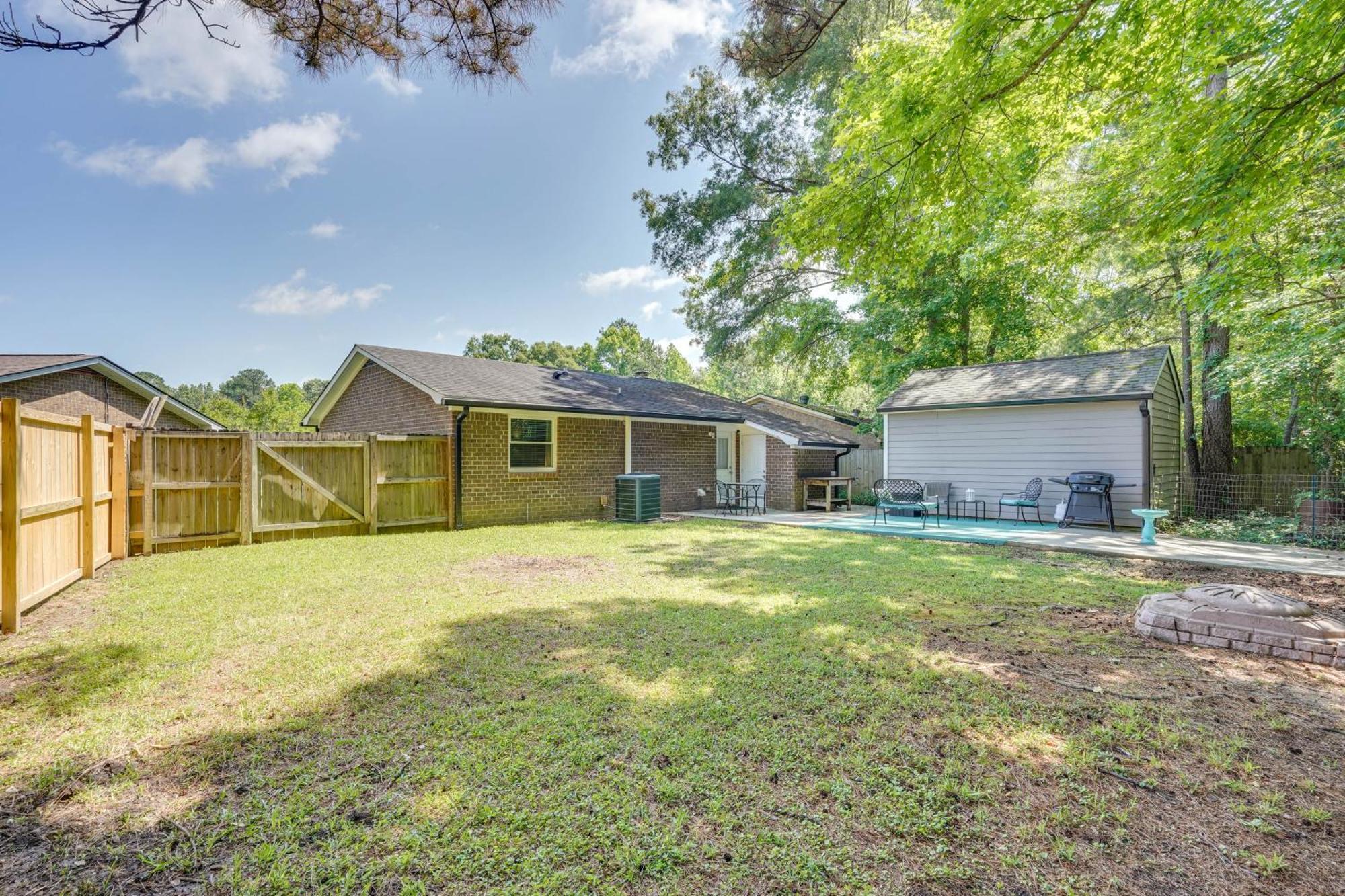 Cozy Goose Creek Escape With Patio And Grill Βίλα Εξωτερικό φωτογραφία